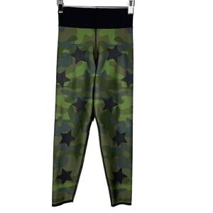 Ultracor Medium M Green Black Camo Stars Knockout Leggings Patent Print Workout